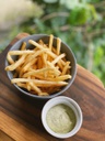 Papas Fritas Con Sal De Romero Y Cilantro Mayo